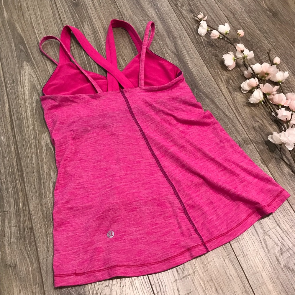 Lululemon tank top with bra